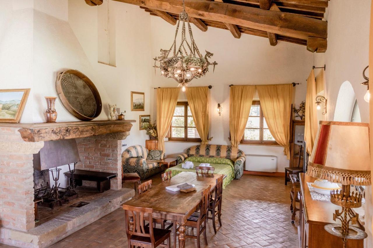 Agriturismo Il Serraglio Montepulciano Luaran gambar